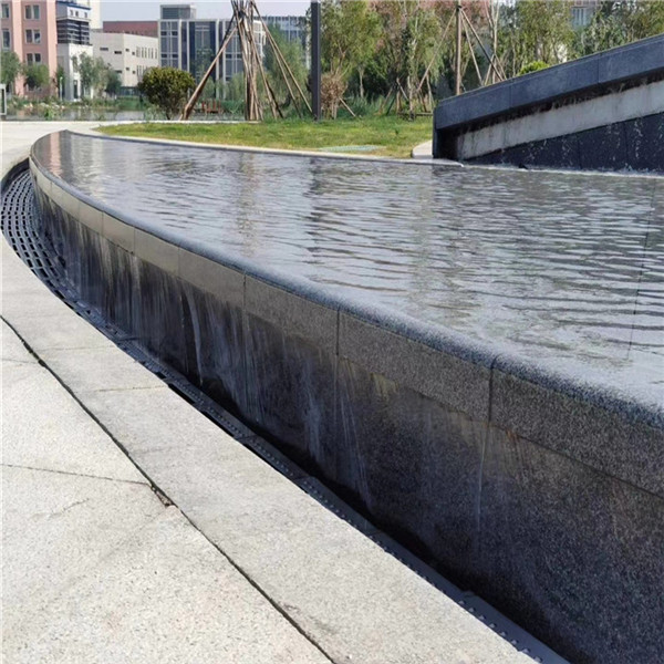 ���̰���